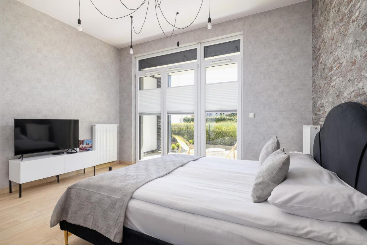 Krakow Studio With Parking & Terrace Near Zalew Bagry By Renters Prestige エクステリア 写真
