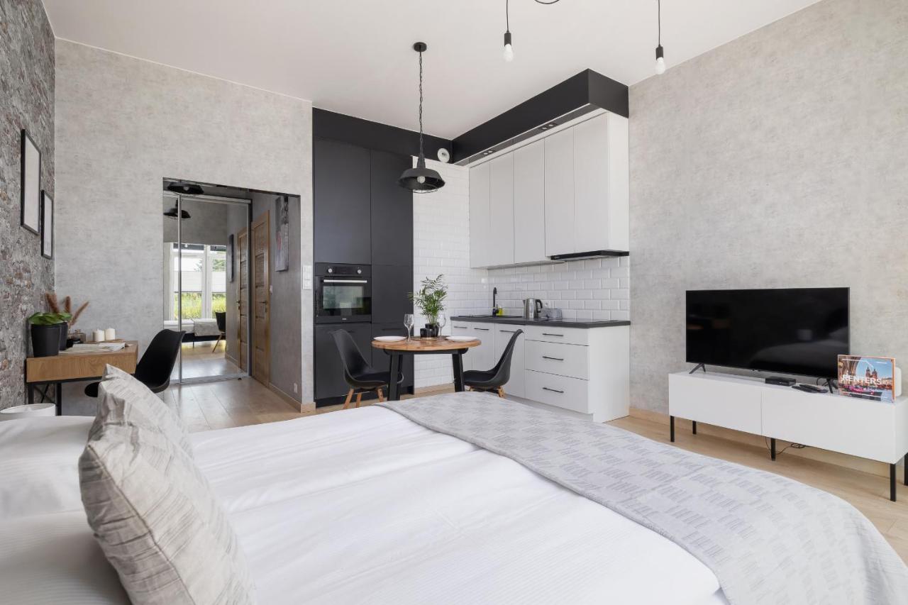 Krakow Studio With Parking & Terrace Near Zalew Bagry By Renters Prestige エクステリア 写真