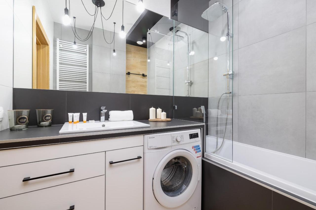 Krakow Studio With Parking & Terrace Near Zalew Bagry By Renters Prestige エクステリア 写真