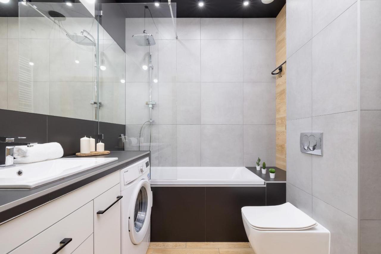 Krakow Studio With Parking & Terrace Near Zalew Bagry By Renters Prestige エクステリア 写真